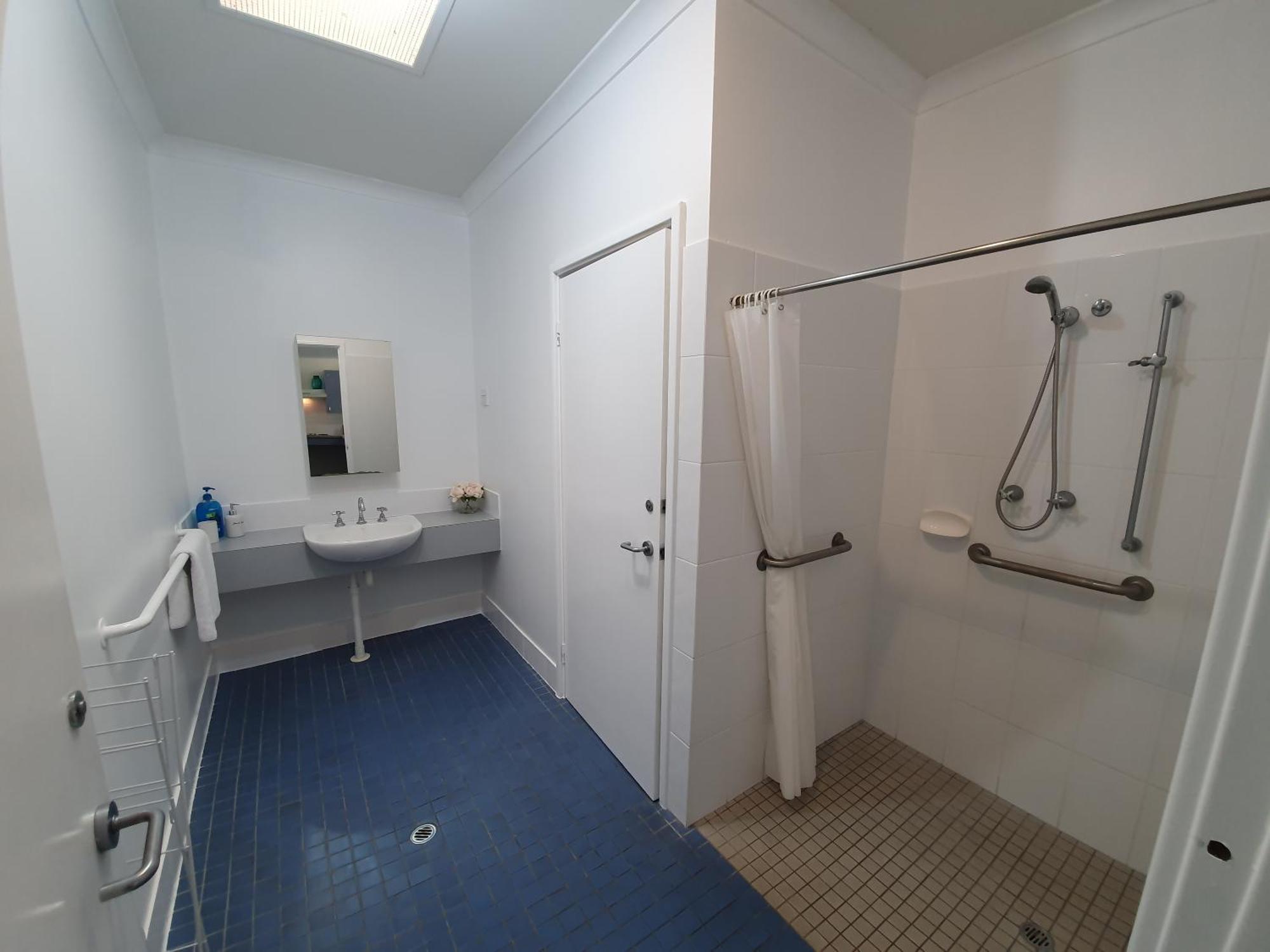 Busselton Holiday Units Room photo